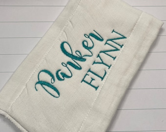 Monogrammed Burp Cloth / Baby Name Burpcloth / Personalized Baby Gift / Custom Burp Cloth