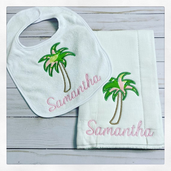 Palm Tree Bib and Burp Cloth Set / Palm Tree Baby Bib Set / Personalized Baby Burp Rag Set / Personalized Baby Gift / Baby Gift Set