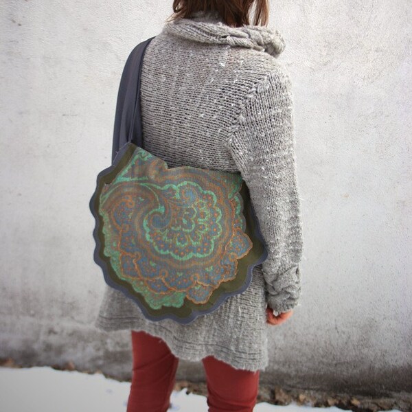 Obi Sling Bag - Fractal-With Medium Gray Body