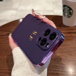 Custodia personalizzata in pelle cromata di lusso in oro viola per iPhone 15 14 13 12 11 Pro Max Plus Custodia con nome regalo per donna Copertina personalizzata con lettera iniziale