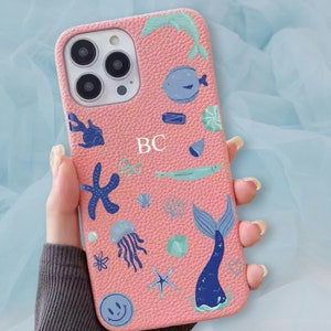 Funda personalizada con iniciales del mar azul náutico rosa de lujo iPhone 15 14 13 12 11 Pro Mini Max Plus Funda con nombre de regalo Funda de cuero con letras personalizadas