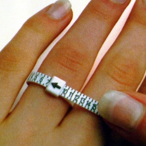 Adjustable Ring Sizer - Find your ring size - FREE SHIPPING in the US - Portable Disposable