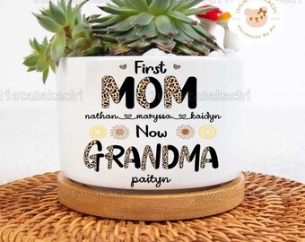 Blumentopf „First Mom Now Grandma Leopard“, personalisierter Pflanzentopf „Oma mit Namen der Oma“, Geschenk zur neuen Oma, Muttertagsgeschenk für Oma