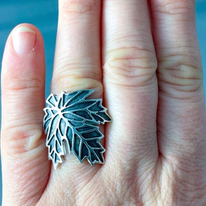 Sterling Silver Maple Leaf Ring - Handmade and Double-Layered. SIZE 8. Anneau. Fingerring.