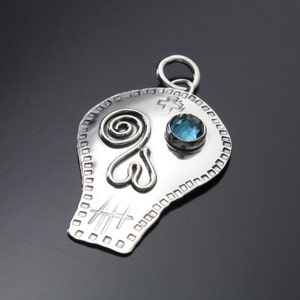 Sugar Skull . Day of the Dead . Honor your loved ones . Sterling Pendant . Custom MADE TO ORDER afbeelding 3