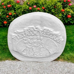 Rock Vietnam veteran figure 9&quot; Garden stone rock memorial, Outdoor yard military decoration, Concrete statue for decor, Great gift idea