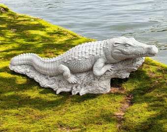 Concrete alligator statue 6" Yard animal figurine, Crocodile lover gift, Stone animal art, Detailed alligator sculpture, Pond decor