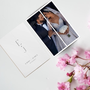 Invito piegato minimalista con foto, Invito a nozze con monogramma, RSVP e dettagli con codice QR, modello modificabile su Canva