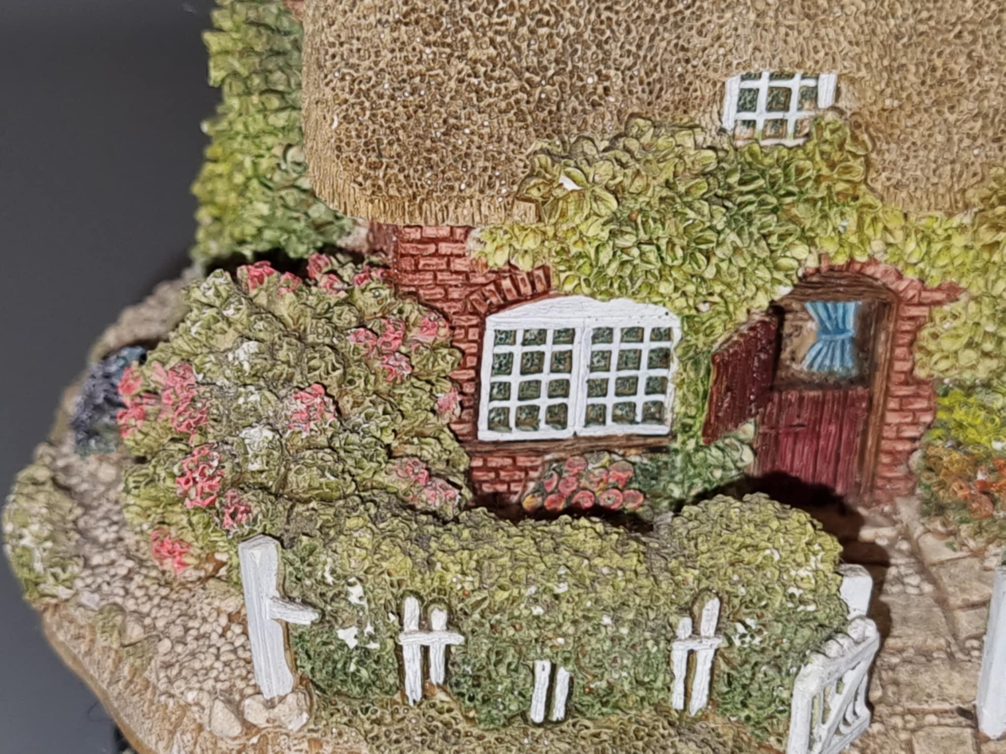Vintage Lilliput Lane 