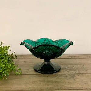 Vintage Green Imperial Glass Pedestal Compote Bowl Dish with Fluted Rim