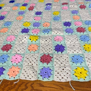 Afghan vintage, Carré afghan grand-mère, Afghan au crochet, Afghan pastel, Afghan au crochet, Jeté vintage, Afghan acrylique, Carrés afghans au crochet