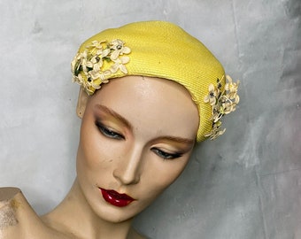 Vintage Women's Hat, 50's Women's Hat, Vintage Yellow Straw Caplet, Yellow Juliet Style Hat, 50's Half Hat, Vintage Hat with Silk Flowers