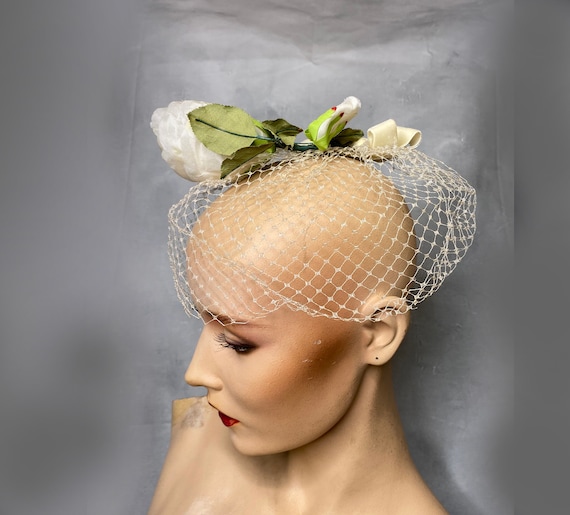 50's White Netting and Roses Birdcage Hat -  Canada