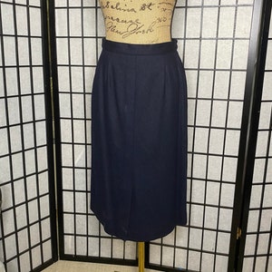 Vintage Skirt, Navy Skirt, Wool Skirt, 70&#39;s 80&#39;s Skirt, Straight Skirt, Below the Knee Skirt, Navy Wool Skirt, Wool Straight Skirt,  Small