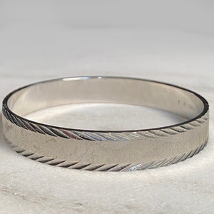 Vintage Bracelet, Vintage Bangle, 80&#39;s Bangle Bracelet, Frosted Silver Bangle, Etched Silver Bangle, Silver Bangle Bracelet, Stamped Bangle