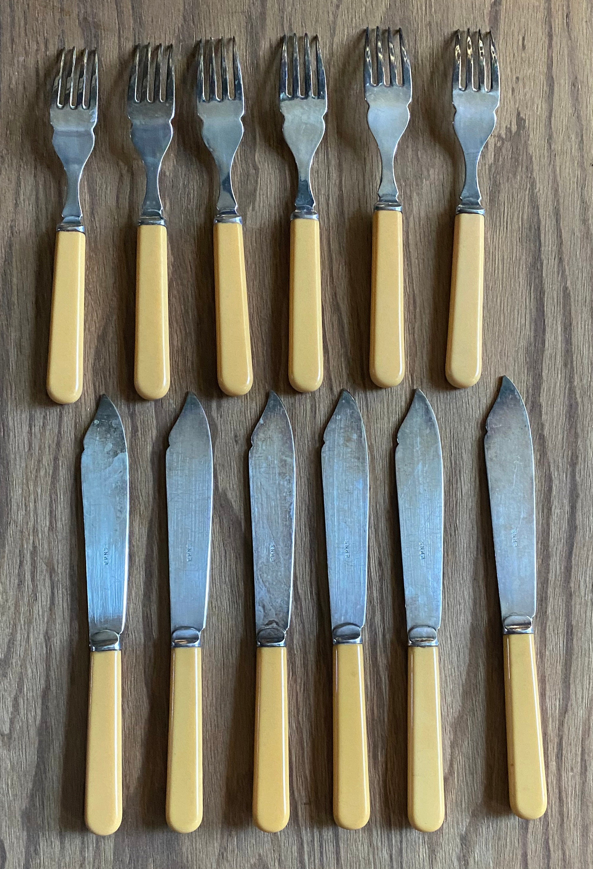 ステンレススチール カトラリーオールセット 30点　シルバーアンティーク ステンレススチール カトラリーオールセット 30点 シルバー