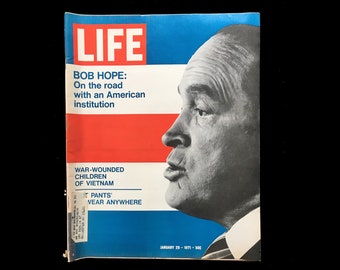 Vintage Life Magazine, January 29 1971 Issue, Bob Hope, Hot Pants, War Planes, 70's Culture