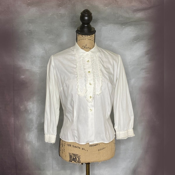 60's White Cotton Long Sleeve Blouse with Lace and Eyelet, Mardi Modes, Small