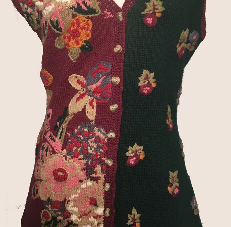 Cambridge Country Store Stripes Multicolor New Old Stock Small Vintage Women/'s Sweater Vest 1990/'s Ramie Cotton Floral