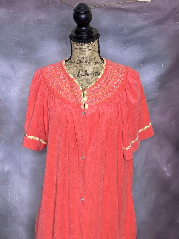 80's Coral Terrycloth Short Sleeve Maxi Robe, Int… - image 3