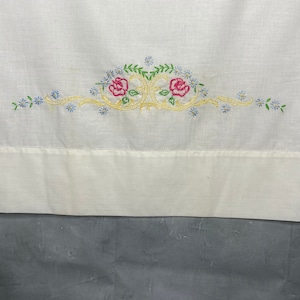 Vintage Embroidered Pillowcase, Floral Embroidered Pillowcase, Vintage Standard Pillowcase, Vintage Bedding, Vintage Embroidered Bed Linen
