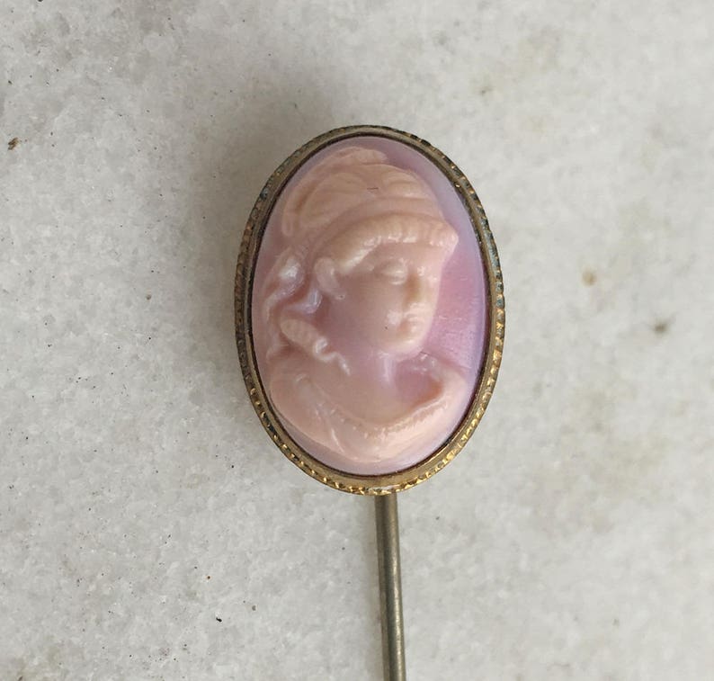 Early 1900/'s Oval Carved Pink Stone Antique Cameo Stick Pin Gold Plate Setting