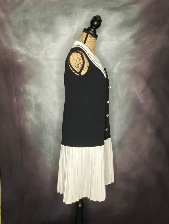 70's Black and White Drop Waist Dress With Pleate… - image 4