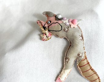 Pink Grey Fox / Quilty Critter / Folk Art / OOAK / Souvenir Ornaments / Bluegrass / Novelty / Gift