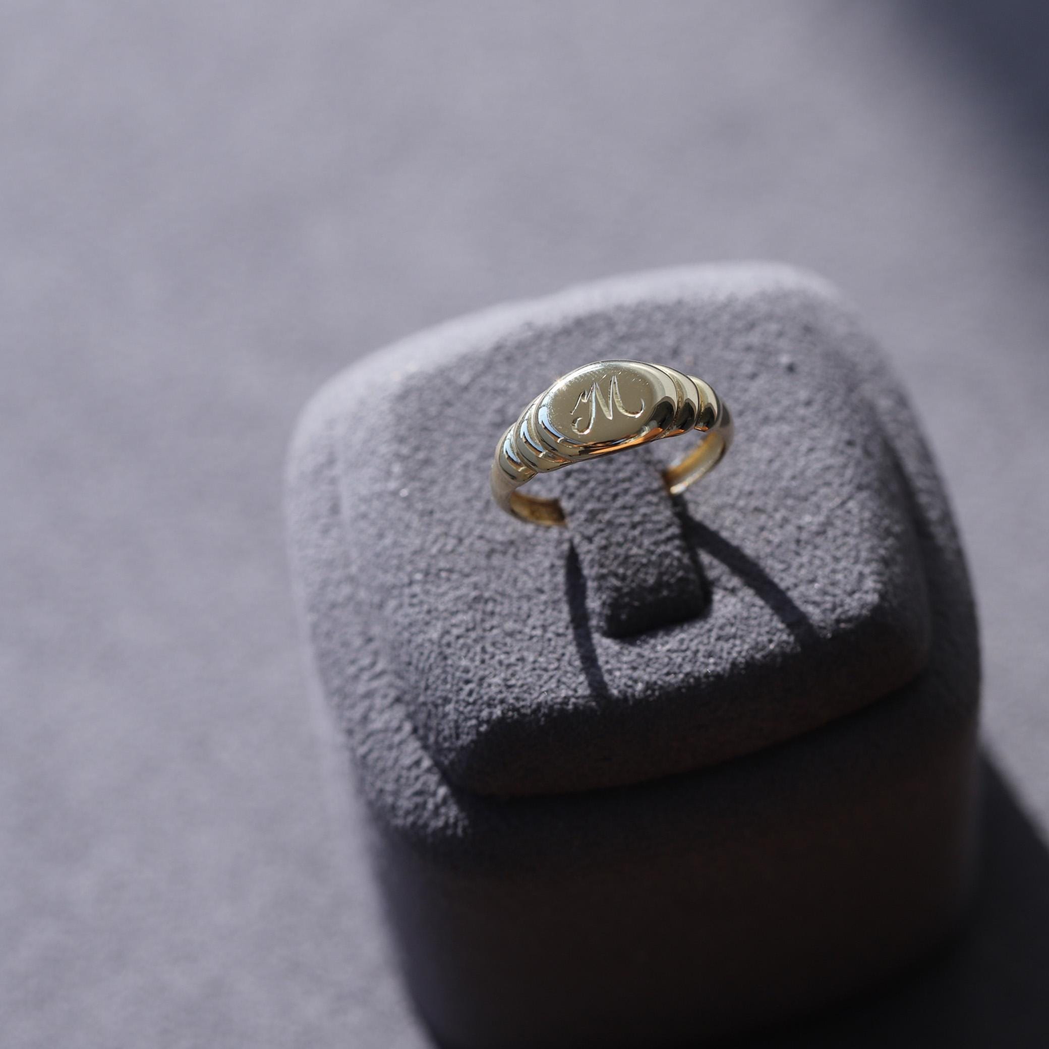 Signet Ring Real 14K Real Solid Gold Oval Signet Ring, Gold Oval Ribbed Ring, Gold ...