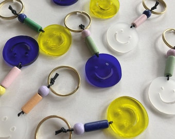Porte-clés Smiley en acrylique recyclé