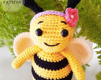 Virkat Amigurumi-mönster för bi – Miss Bee-docka (digital nedladdning)