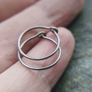 niobium hoop earrings for sensitive piercings, 20g pure niobium hoops, natural grey niobium hoops-- handmade by thebeadedlily