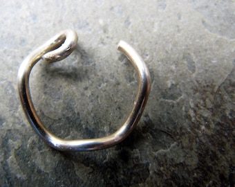 18g squiggly hoop-- custom nose ring-- primitive series-- handmade by thebeadedily