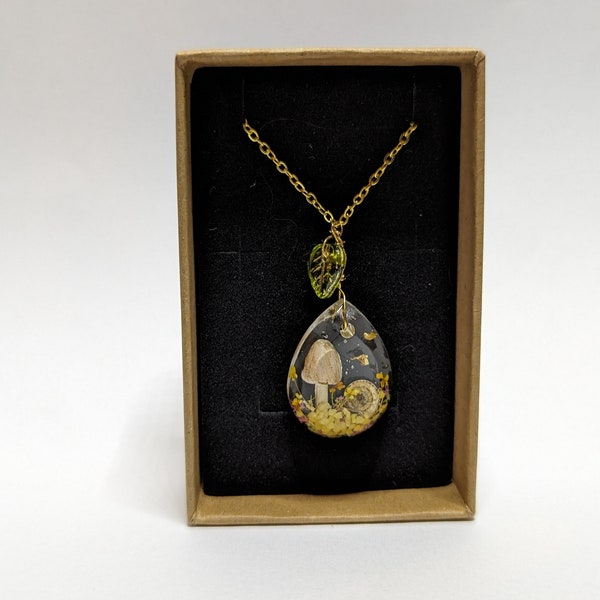 Clay Mushroom Moss Necklace Pendant Jewelry Gold Plated Chain Leaf Glass Bead Resin Snail Shell