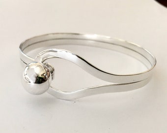 7" or 8" sterling silver ribbon bangle bracelet with ball AB11