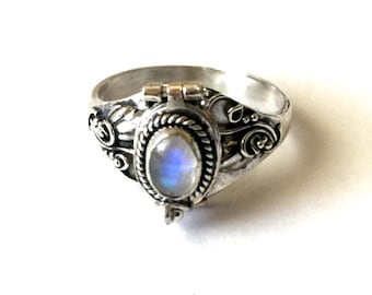 Anillo de piedra lunar arcoíris con relicario de plata de ley de Bali / Piedra natal de junio / Anillo con compartimento oculto / Tallas 5–13 AR04