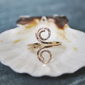Hammered Grecian Style adjustable Toe Ring 14k Gold Filled - also available in Sterling Silver or Copper