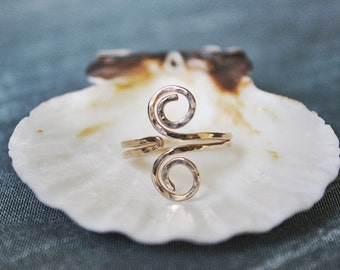 Hammered Grecian Style adjustable Toe Ring 14k Gold Filled - also available in Sterling Silver or Copper