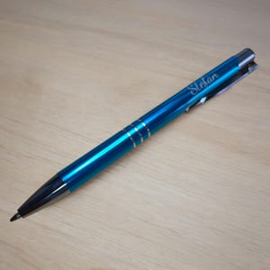 Kugelschreiber mit Name Gravur Metallic Türkis personalisiert Geschenkidee Büro Stift