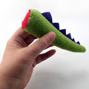 Severed Dragon Tail Cat Toy image 3