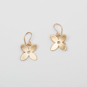 Linnea Floral Earrings for mothers day image 1