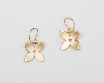 Linnea Floral Earrings for mothers day