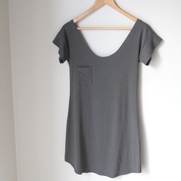 CLEARANCE T-shirt dress.  Short sleeve and pocket. Grey organic jersey. extra small/small