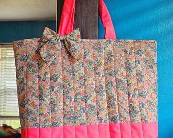 Bolso de mano acolchado, bolso personalizado con bordado, bolso floral de primavera con lazo