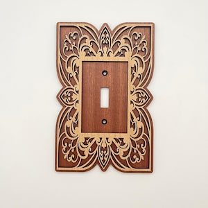 Plaque d'interrupteur rectangulaire en bois, configuration personnalisée et bois au choix