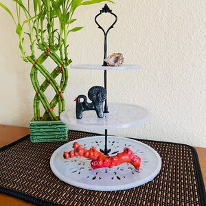 Three Tiered Tray, table top display, pierced design, Free Shipping zdjęcie 5