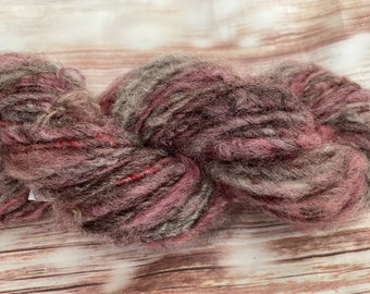 CABIN Handspun Wool Yarn Coopworth Fleecespun 73yds 2.9oz 7wpi aspenmoonarts knitting artyarn lockspun