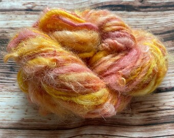 SUNSHINE HEART Handspun Wool Yarn Coopworth Gotland Fleecespun 63yds 3.3oz 7wpi aspenmoonarts knitting artyarn lockspun