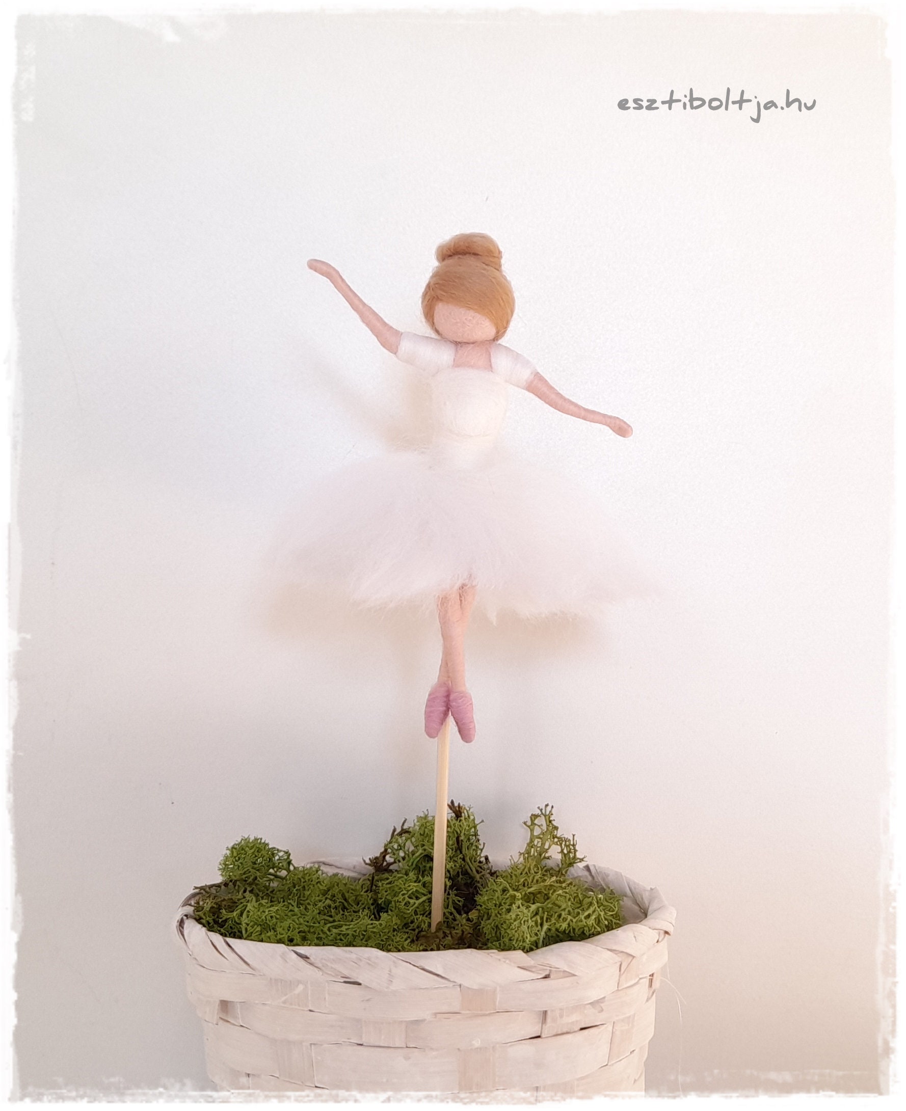 Needle felted Ballerina Girlsroom Handmade Decor