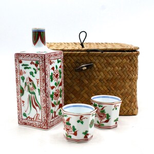Handcrafted Japanese KUTANI Ceramic Sake Set - 2 Cups Set with Red & Green Bottle in Hand Woven Basket
